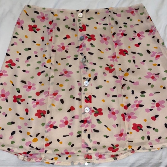 light pink floral princess polly mini skirt - Picture 4 of 4